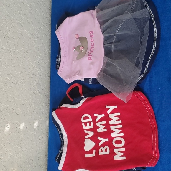 4/$20 Six (6) small dog shirts and 1 small dog dress - Picture 7 of 16